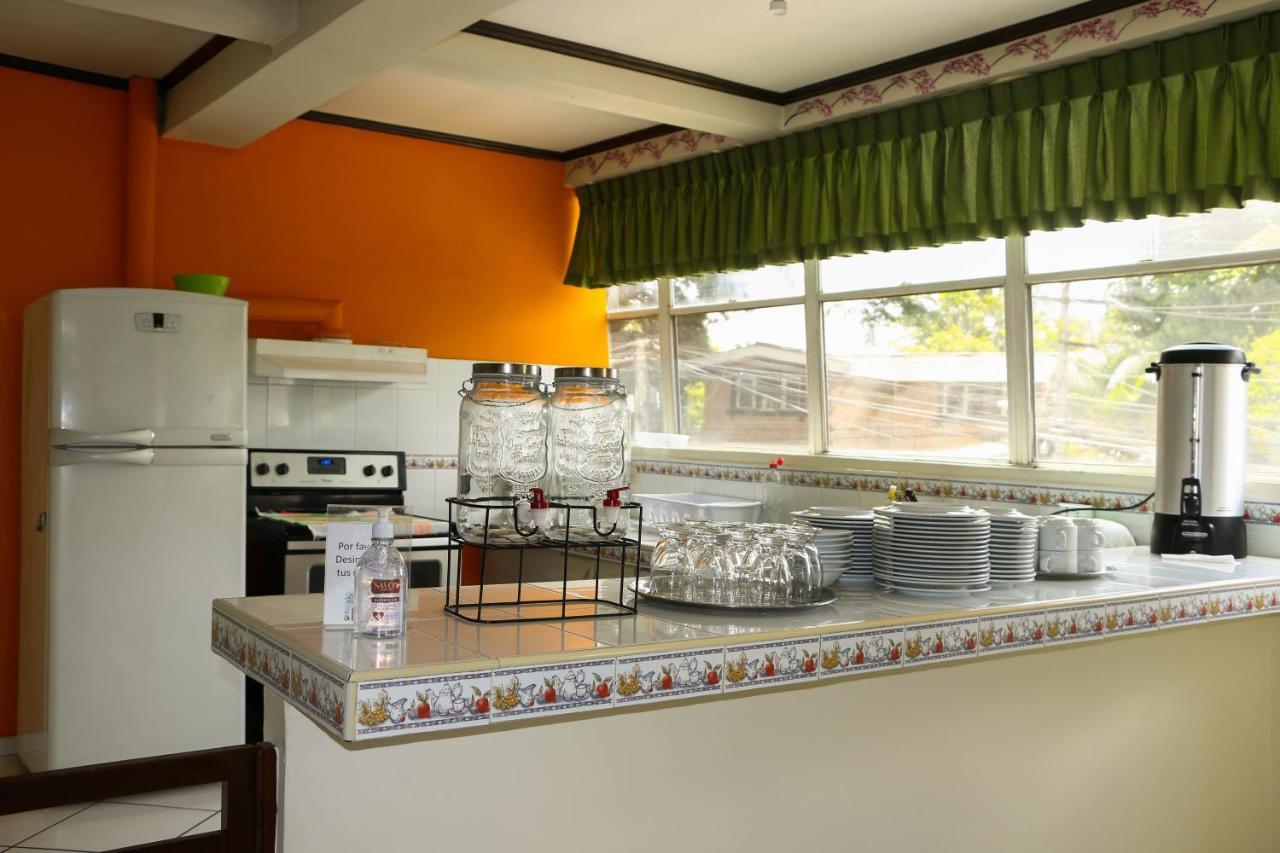 Hotel Villa Serena San Benito 圣萨尔瓦多 外观 照片