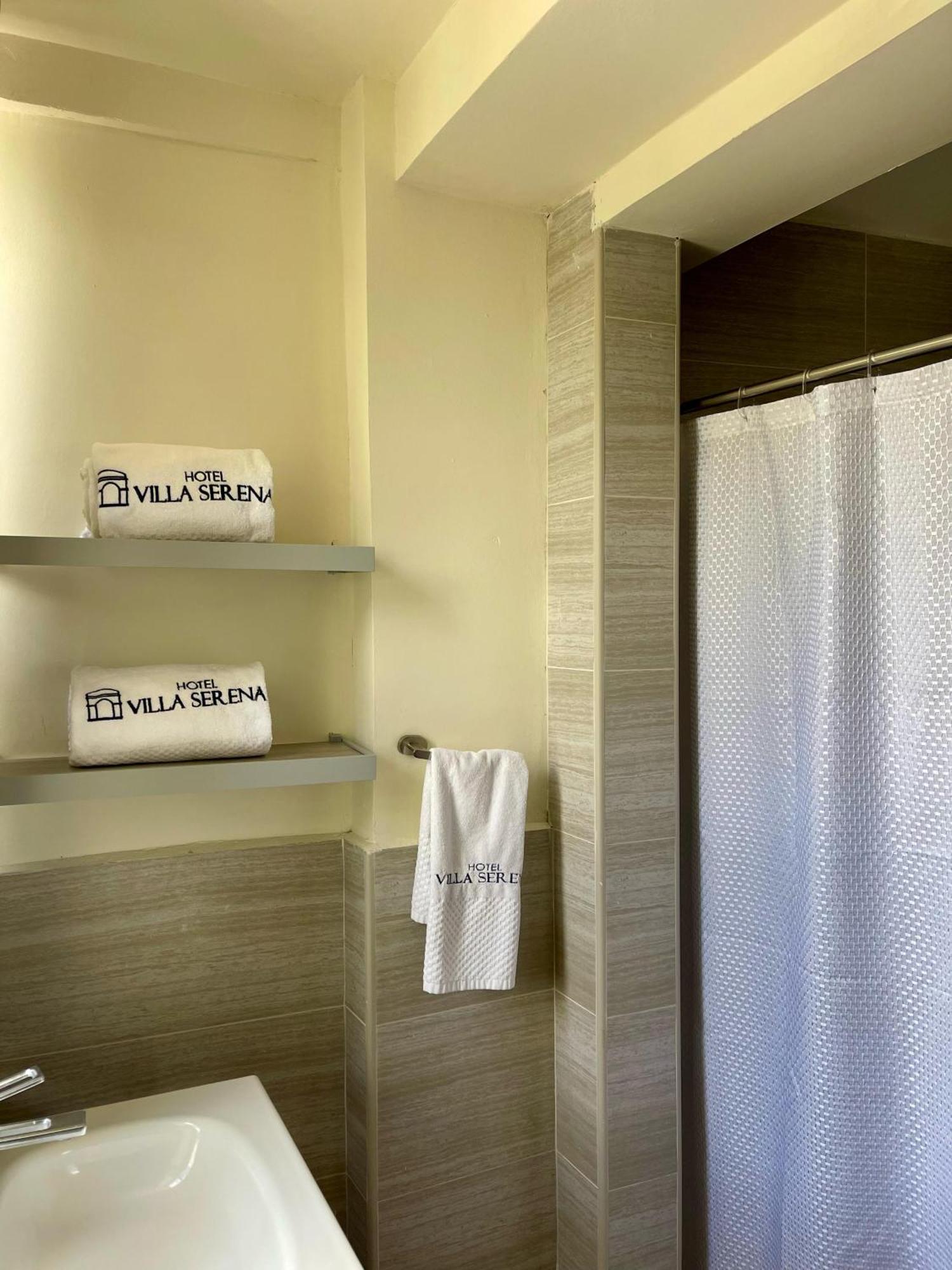 Hotel Villa Serena San Benito 圣萨尔瓦多 外观 照片
